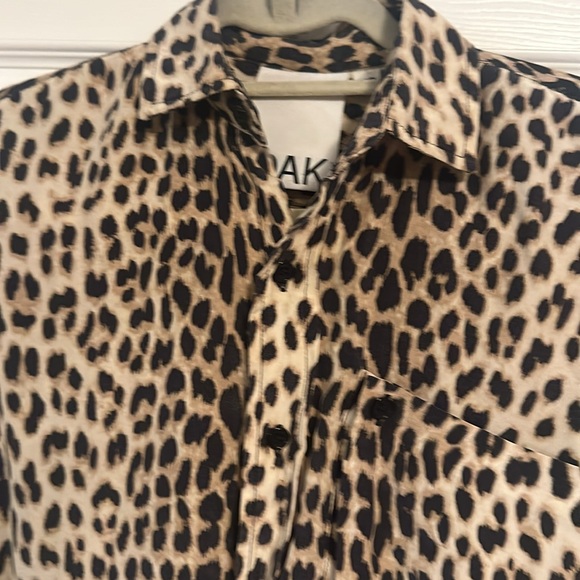 OAK leopard print silk cropped top, Sz Xsmall - Picture 2 of 8